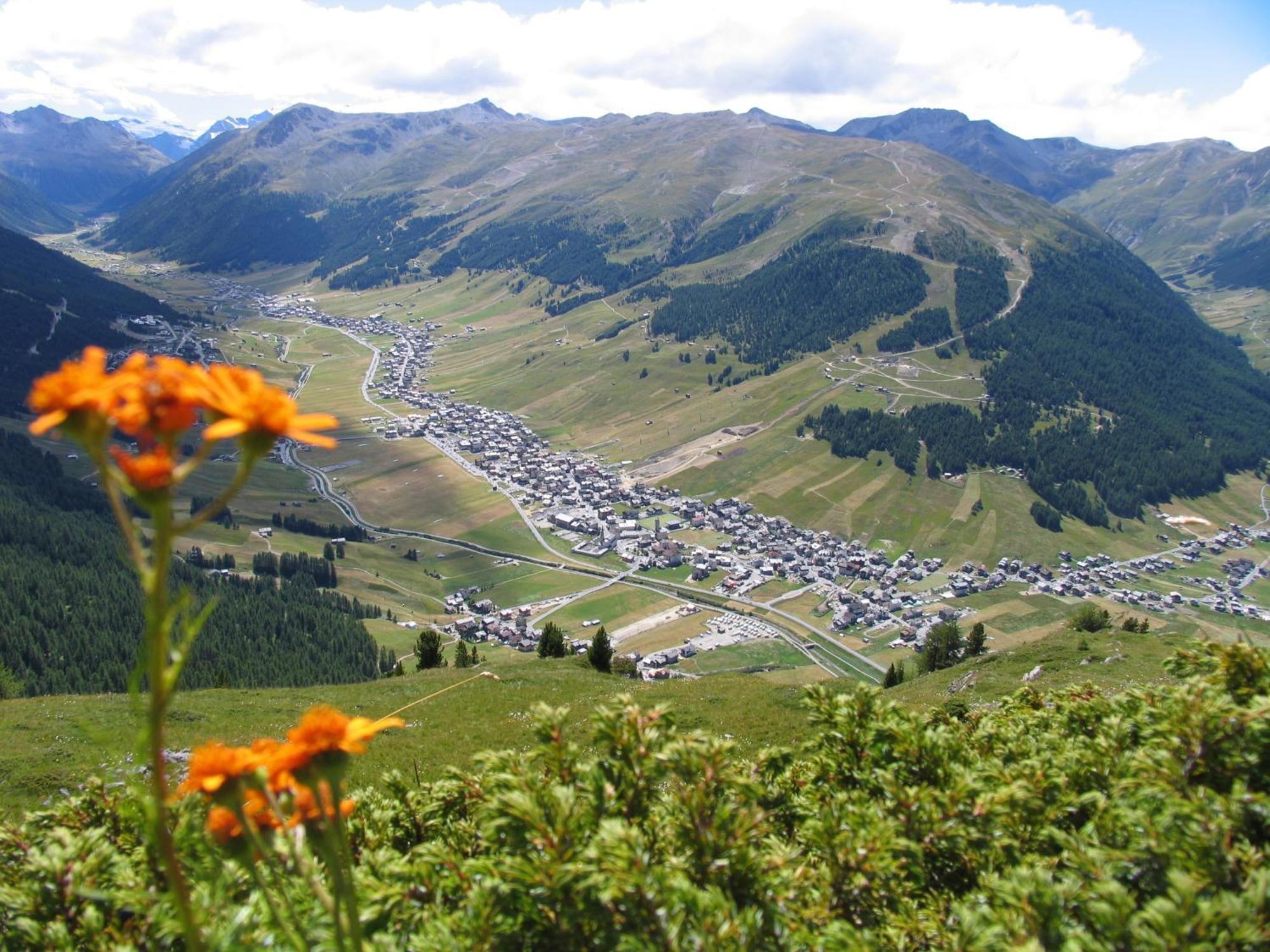 Chalet Nada Livigno Exteriör bild