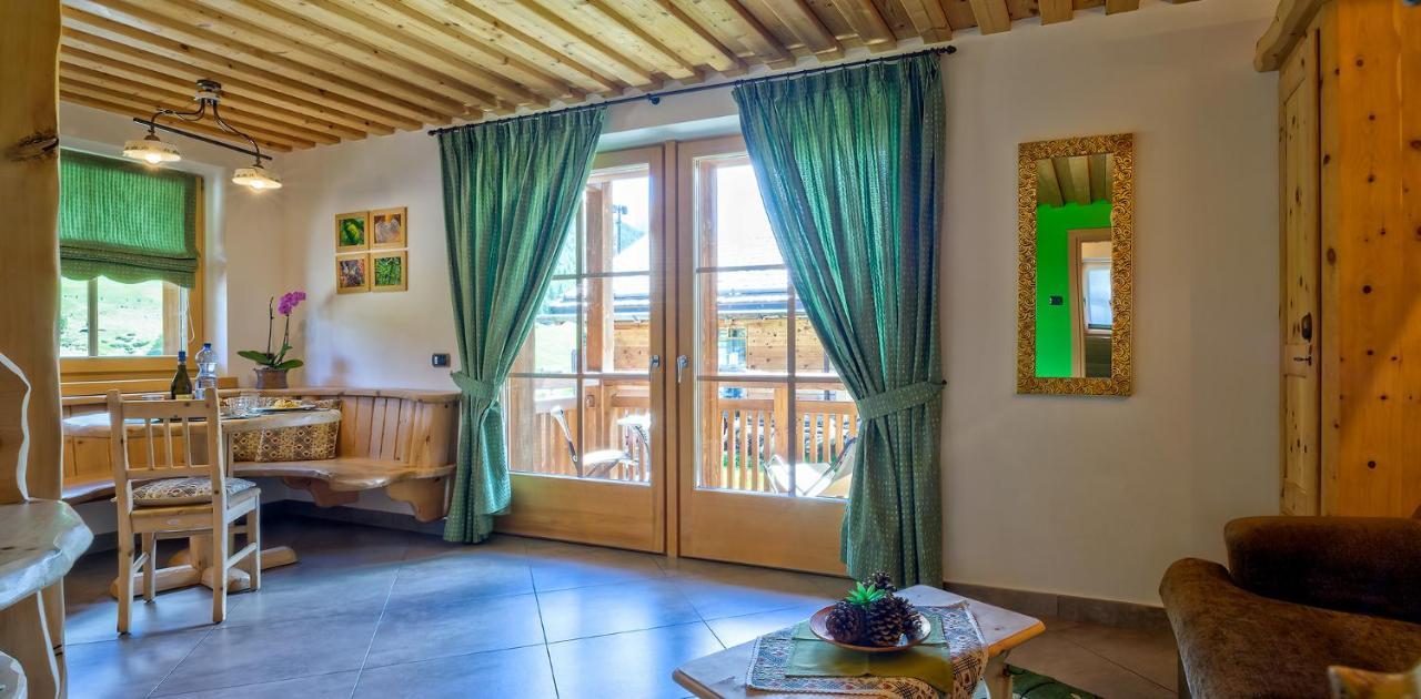 Chalet Nada Livigno Exteriör bild