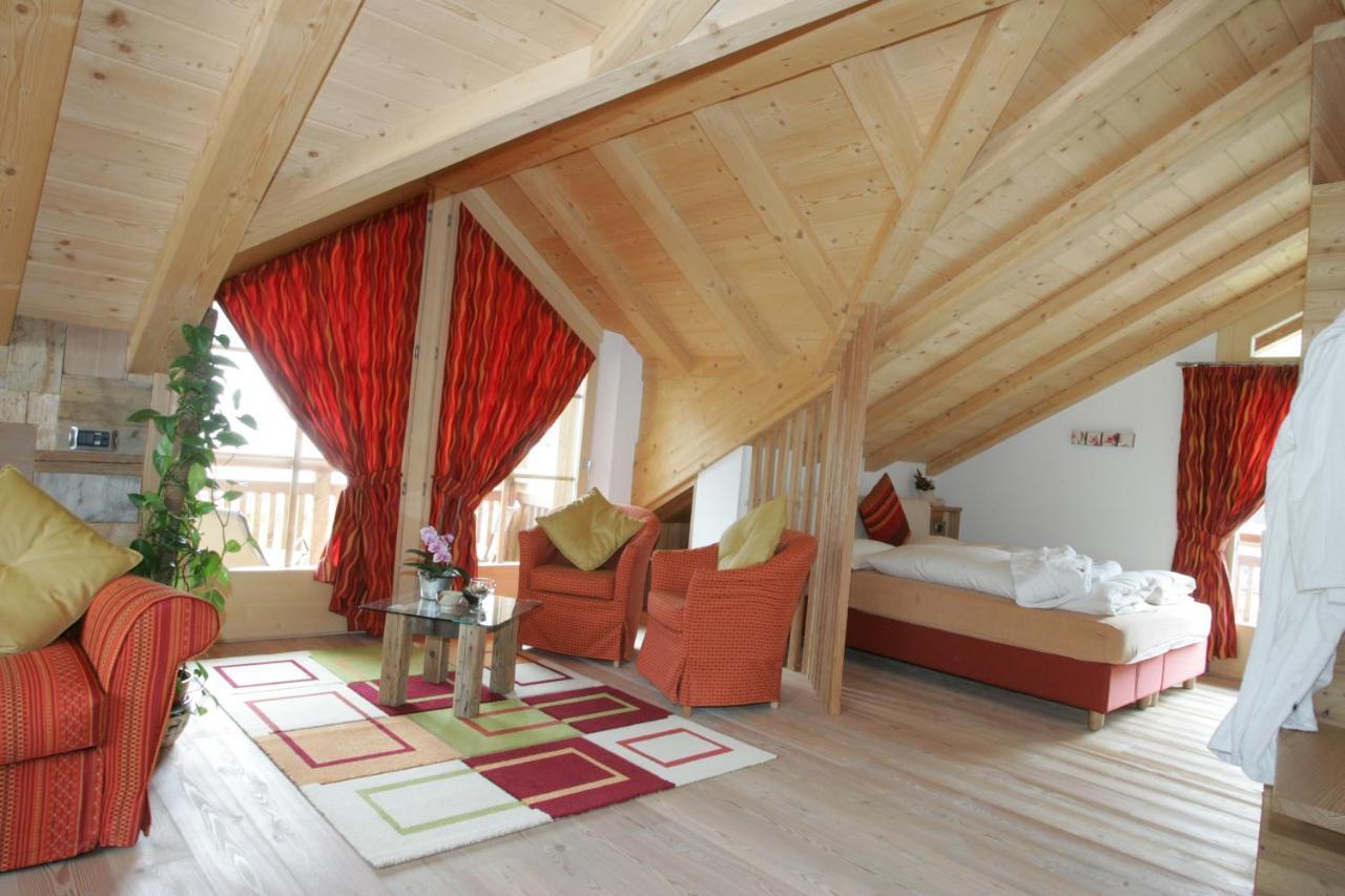 Chalet Nada Livigno Exteriör bild