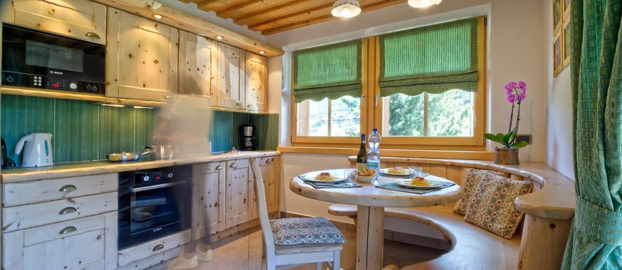 Chalet Nada Livigno Exteriör bild